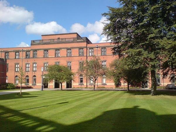 University of Birmingham. Факультет права