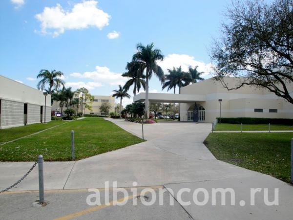 Boca Raton - летняя программа в Lynn University