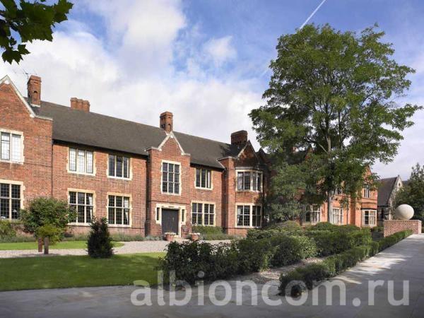 Bromsgrove School. Административное здание