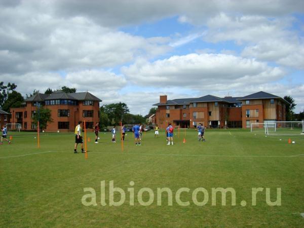 Вид на здания резиденций Shrewsbury School