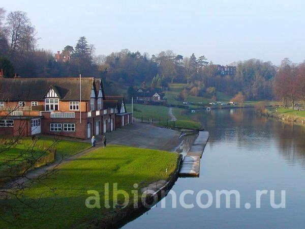 Река Северн и лодочная станция Shrewsbury School