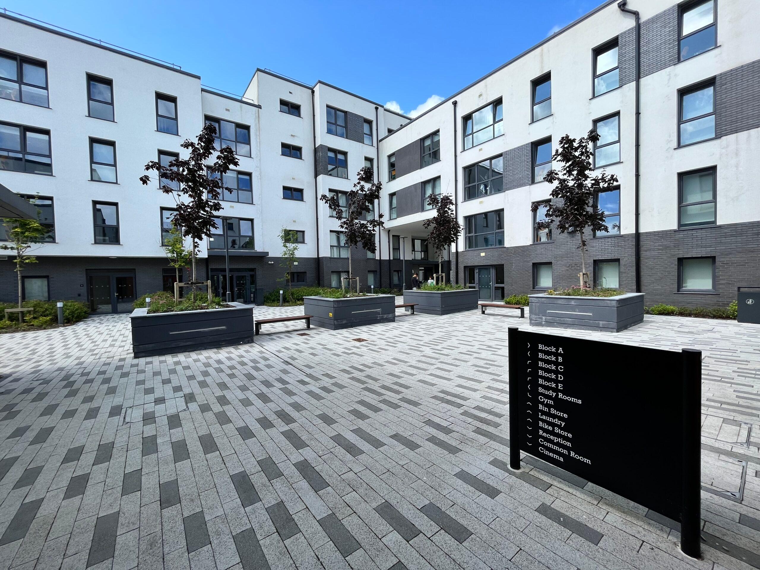 MTU-Melbourn-Point-Courtyard-1-scaled