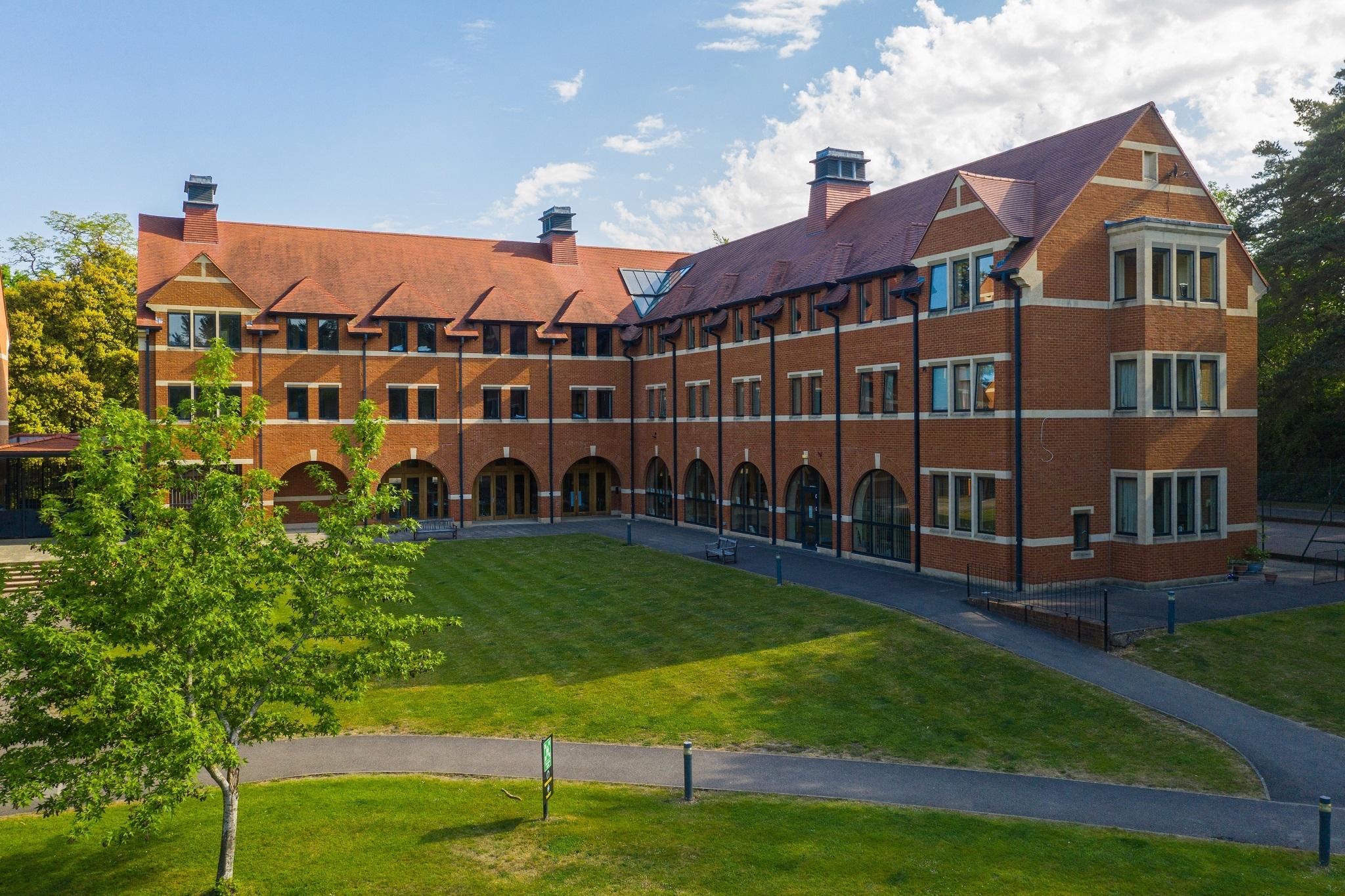 Здание резиденции школы-пансиона Wellington College